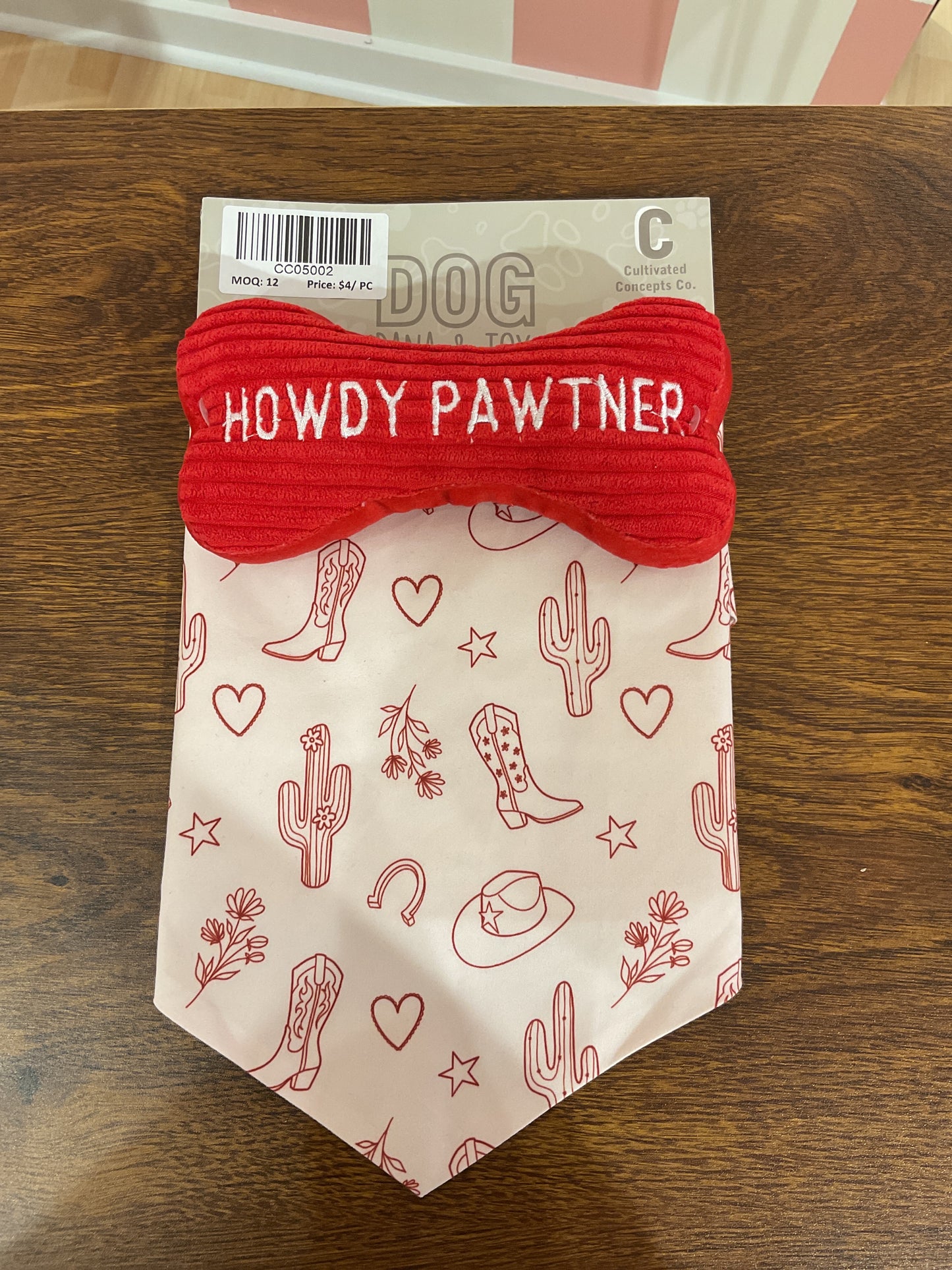 DOG BANDANA +TOY SET/ HOWDY PAWTNER/30"